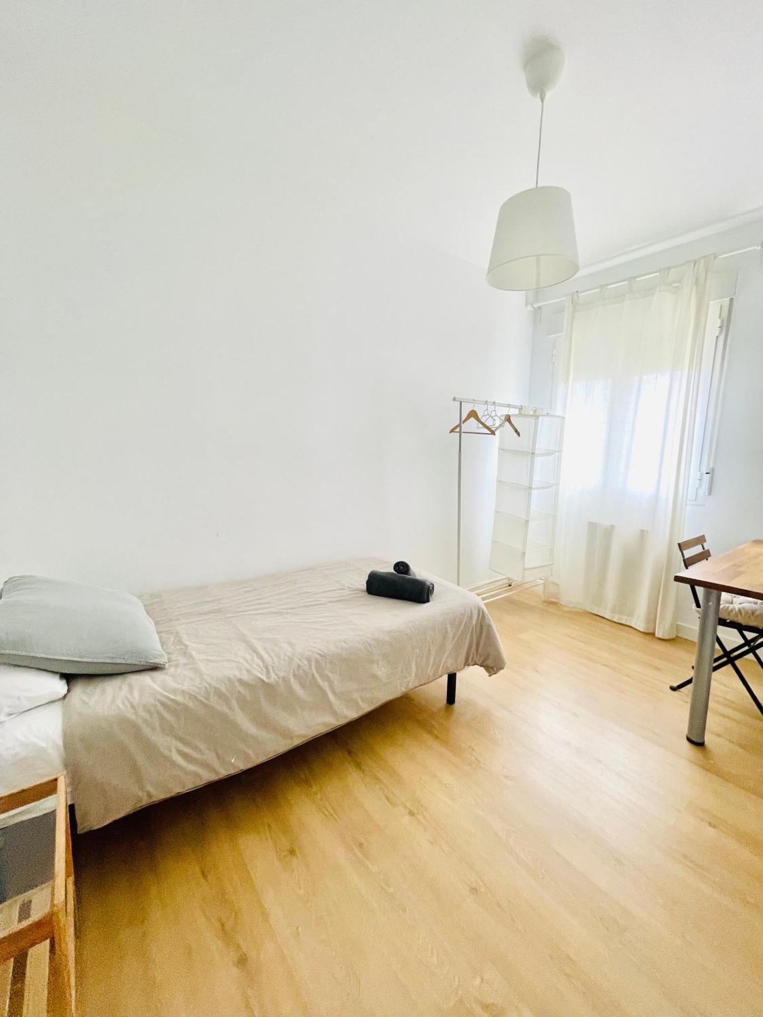 Piso Acogedor Y Tranquilo - Junto A Ifema Y Aerop. Apartment Мадрид Екстериор снимка